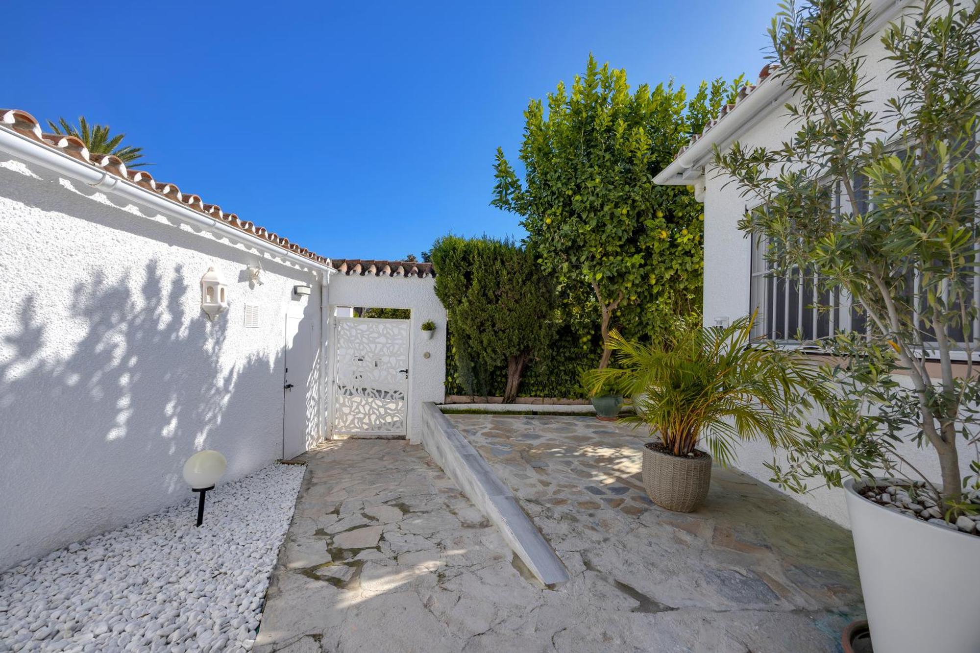 Villa Casacara Marbella Beachside Costabella -Spain Exterior foto